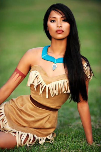 Sexy Girls Dressed in Hot Native American Outfits