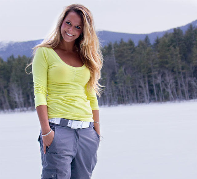 Hot Babes Who Turn Up the Heat During Winter