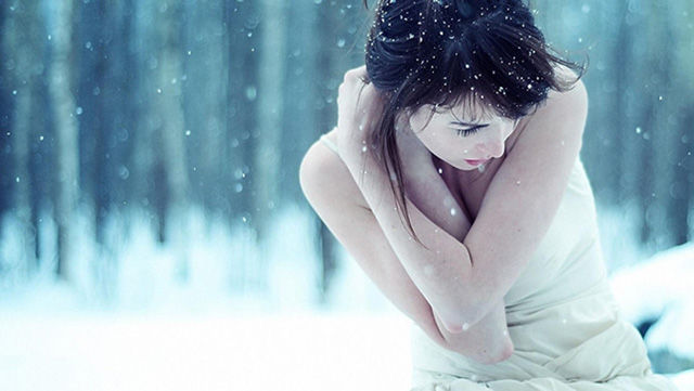 Hot Babes Who Turn Up the Heat During Winter