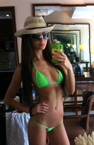 Cute, Sexy and Beautiful Girls of the Internet