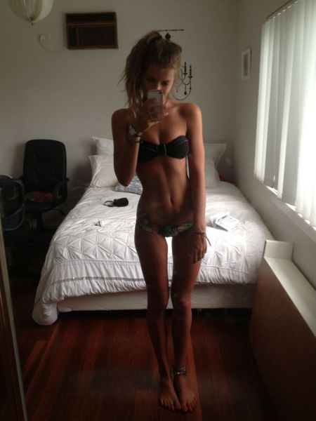 Beautiful Babes in Skimpy Bikinis