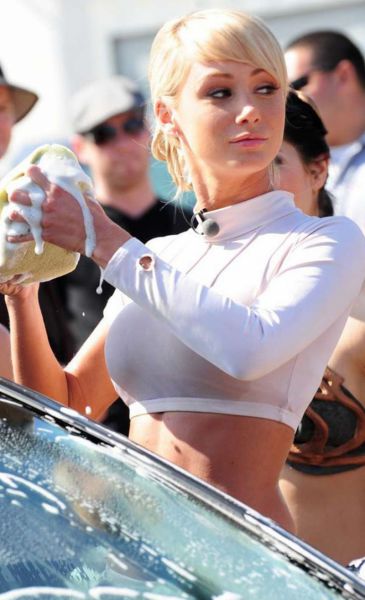 Soapy Car Wash Girls Simply Ooze Sexiness