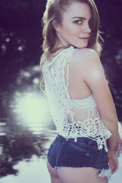 Beautiful Photos of the Stunning Female Form