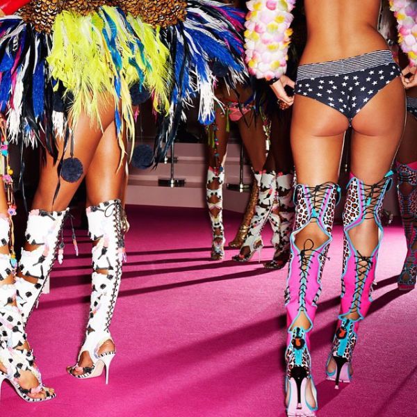 This Is What Really Goes on in the Playboy Mansion