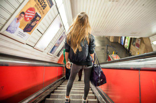 Girls Look Yummier in Yoga Pants