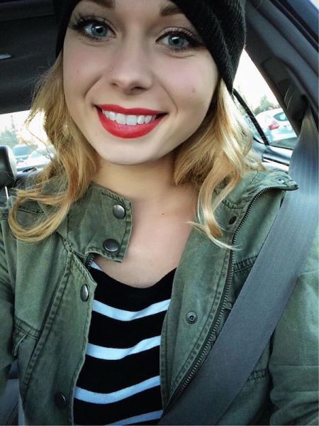 Red Lips Give These Girls Some Extra Va Va Voom