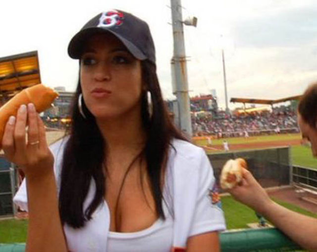 Hot Dog Eating Girls Are Hot