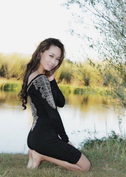 Mongolian Beauties Have That Exotic Cute Factor