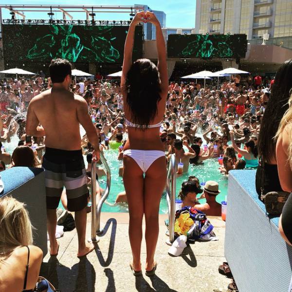 Meet the Hottest Girls of EDC Las Vegas 2015