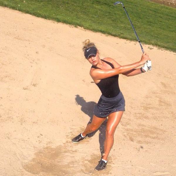 This Girl Makes Golfing Look Sexy
