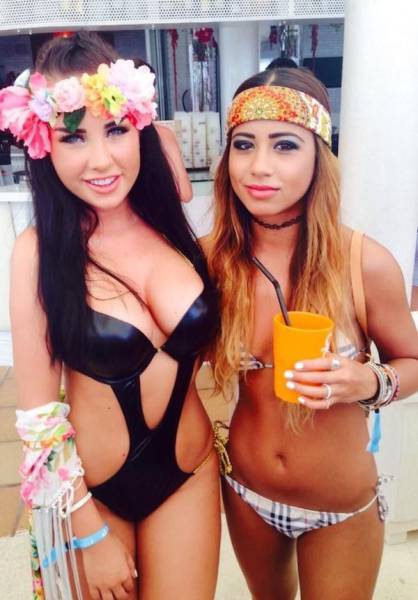 Boobs Make the World Brighte