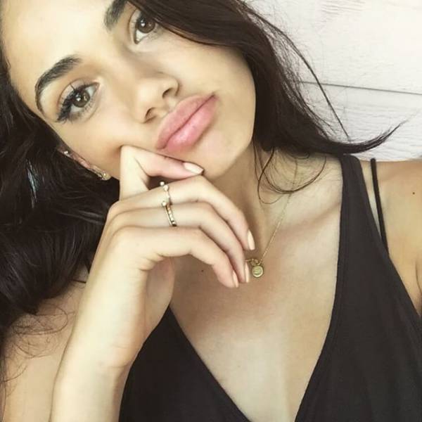 Naturally Beautiful Girls