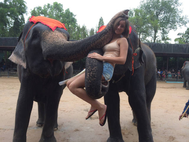 Ketik Novoselova Proves That Going Braless Is Way Better