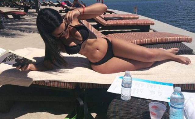 Babes in Bikinis are Like a Dream Come True