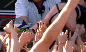 The Beautiful and Sexy Katy Perry in Sizzling GIFs