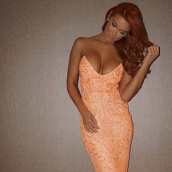 Skin-tight Dresses Are a Stunning Invention