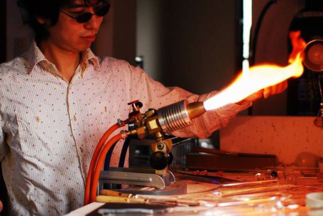 These Beautiful Decorative Ornaments Capture Outer Space in a Glass