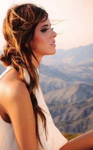 This Girl Has the Perfect Pair of Pins