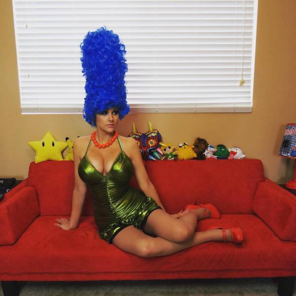 Scream Team’s Angie Is One Dizzyingly Sexy Lady