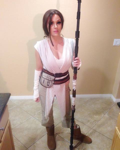 Scream Team’s Angie Is One Dizzyingly Sexy Lady