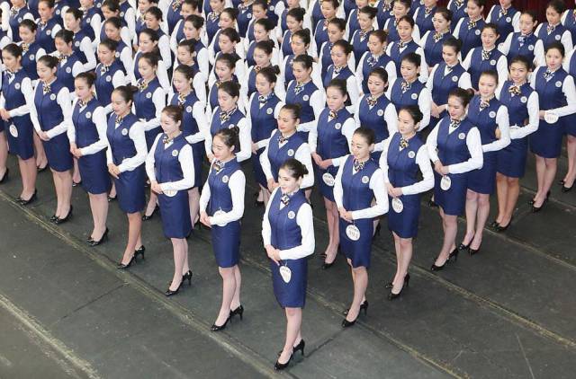 Becoming a Chinese Flight Attendant Is Quite Competitive