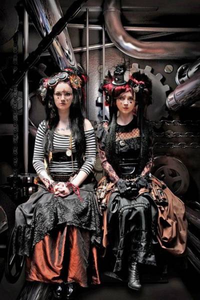Hot Girls Doing Steampunk Just Right