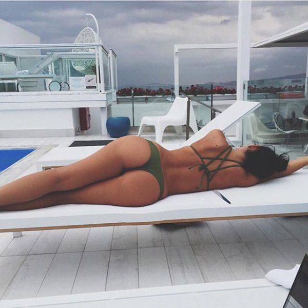 ASStronomical Butt Shots We Had to Share