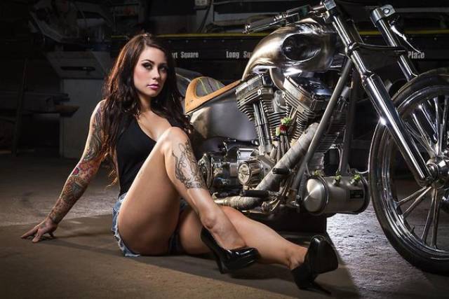 Girls And Bikes: Can It Get Any Hotter?