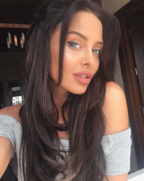 This Model Is Angelina Jolie