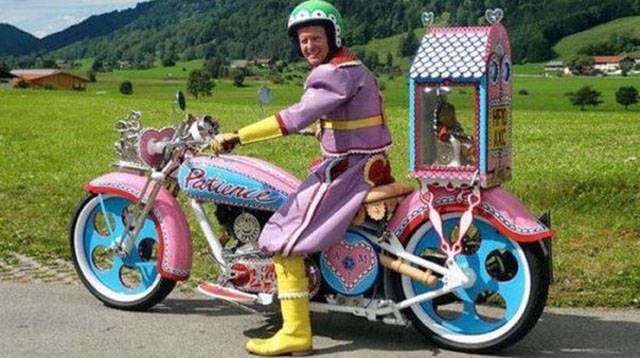 Another Batch Of Photos With Road Funnies