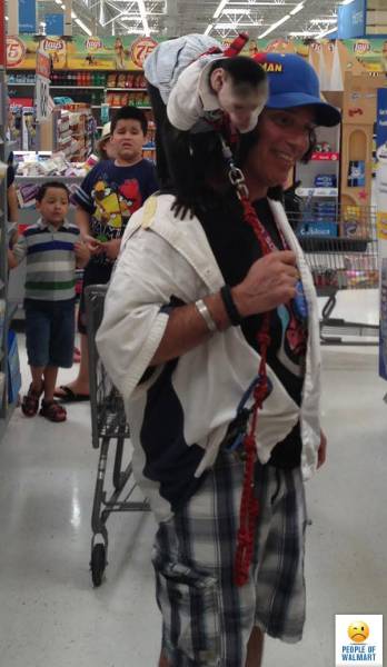 Cringe-Inducing Customers Of Walmart