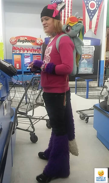 Cringe-Inducing Customers Of Walmart