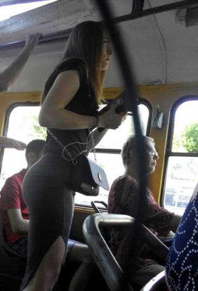 Some Girls On Commute Are Easy On Eyes