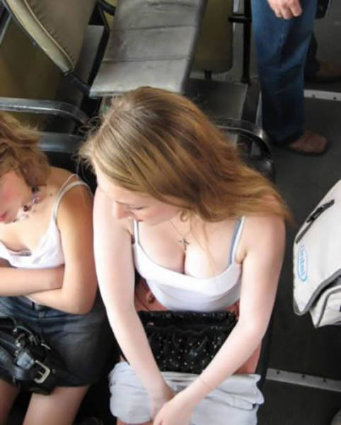Some Girls On Commute Are Easy On Eyes