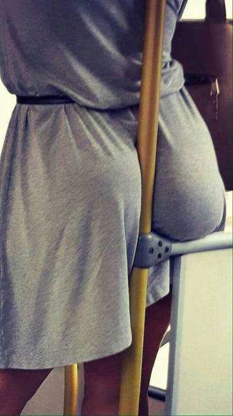 Some Girls On Commute Are Easy On Eyes