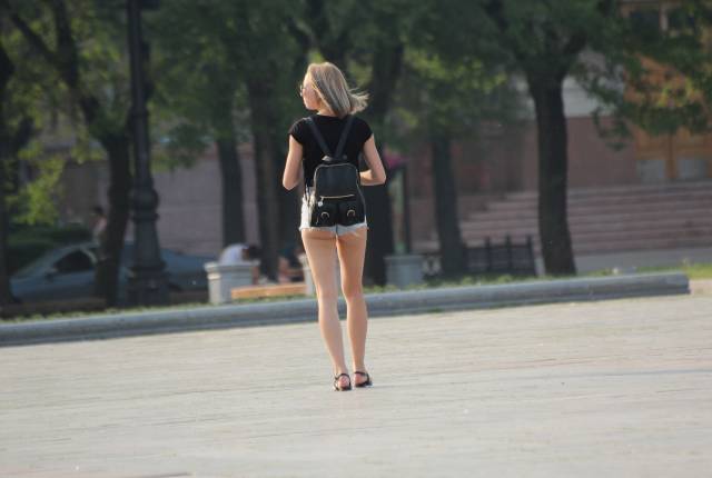 Hot Girls You Meet on the Streets