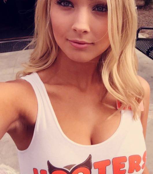 Delicious Hooters Babes
