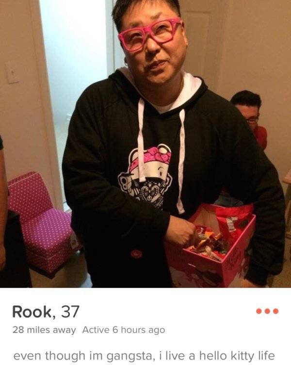 Hilarious And WTF Tinder Profiles