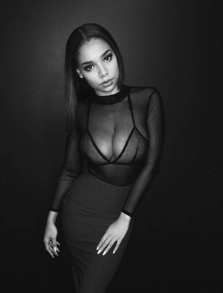 Mesh Clothing Is Simply Mesmerizing