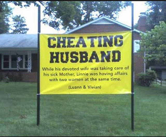 Funny Yard Signs That Are Impossible Not To Notice