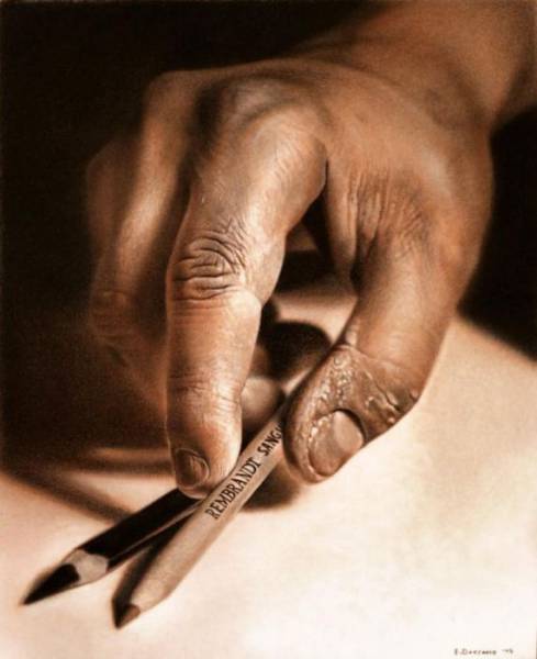 Amazing Hyperrealistic Drawings From Emanuele Dascanio