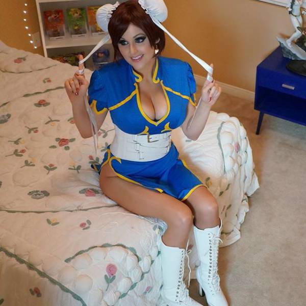 The Sexy Cosplay Girls of Every Nerd