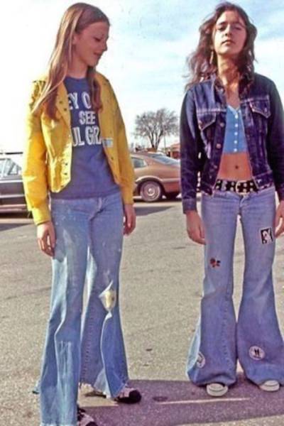 Hot Women From 70s Sure Had Some Style