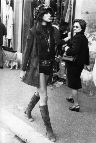 Hot Women From 70s Sure Had Some Style