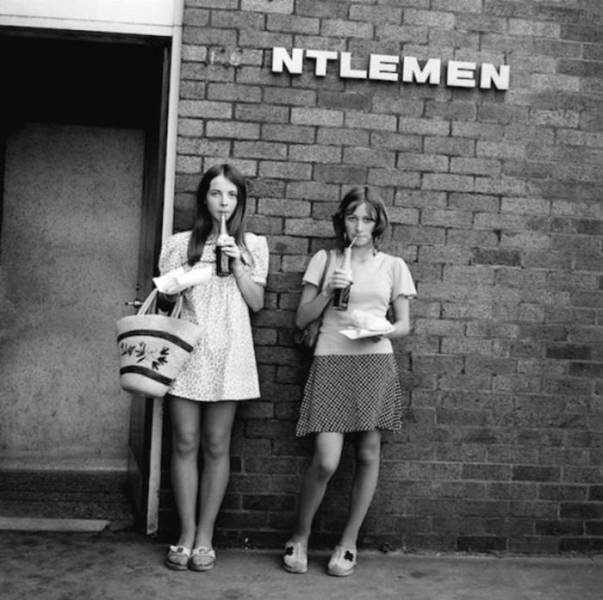 Hot Women From 70s Sure Had Some Style