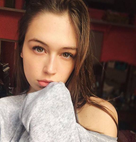 Beautiful Girls Make the World Go Around