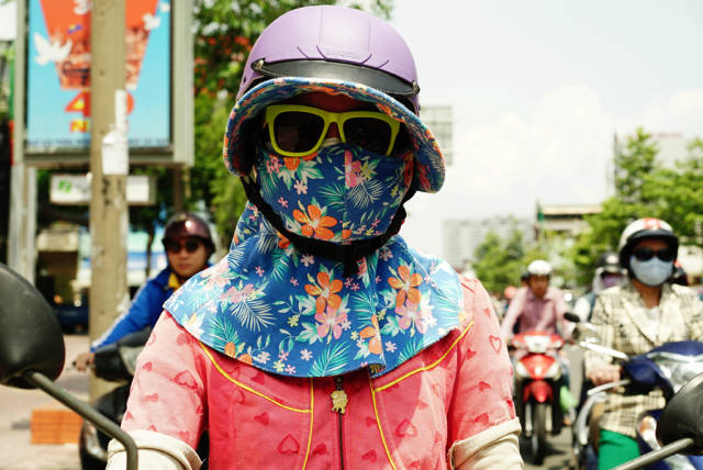 Vietnamese Women Are Obsessed With White Skin