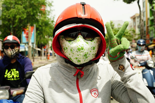 Vietnamese Women Are Obsessed With White Skin