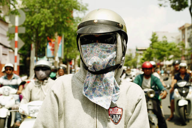 Vietnamese Women Are Obsessed With White Skin