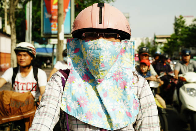 Vietnamese Women Are Obsessed With White Skin